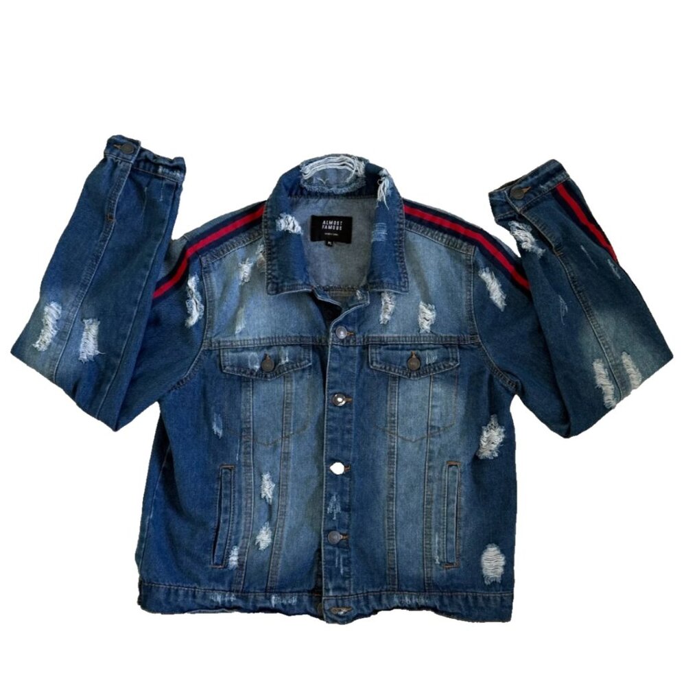ALMOST FAMOUS Women's Distressed Jean Denim Trucker Jacket XL Urban Casual